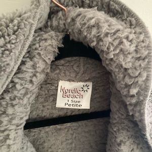 Nordic Beach Gray Kitten Body Wrap Petite One Size